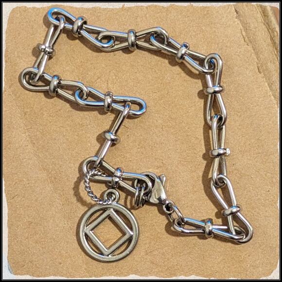 Narcotics Anonymous NA Symbol Charm Bracelet on Stainless Steel Figure 8 Chain - Picture 7 of 8
